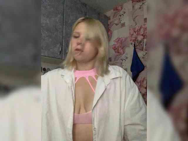 Karisha-3 Sex Cam Show