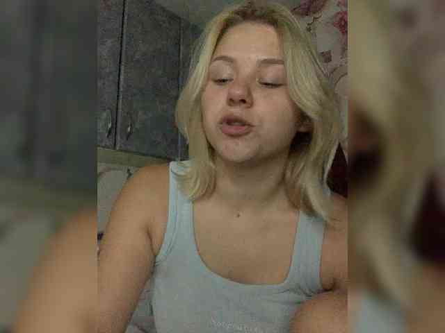 Karisha-3 Sex Cam Show