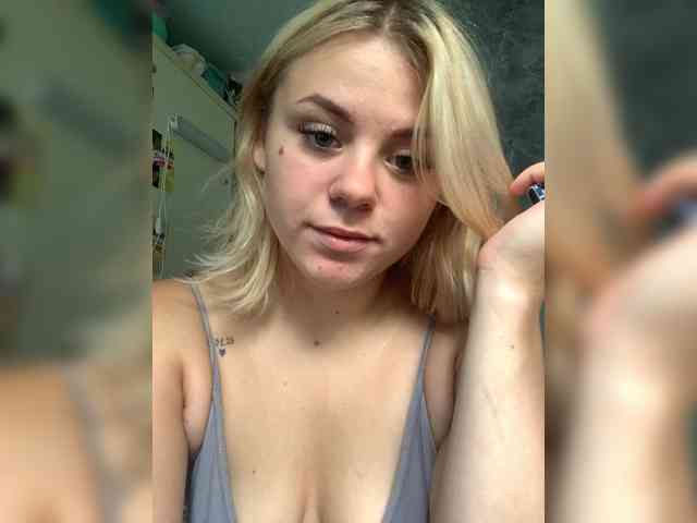 Karisha-3 Sex Cam Show