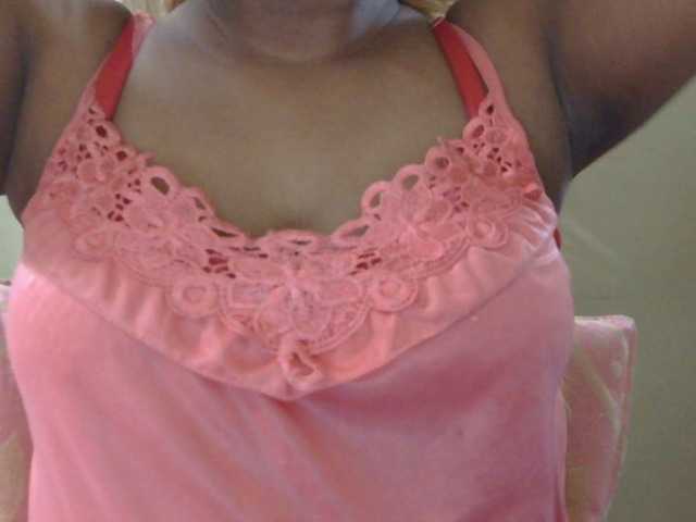 Kanika1 live webcam show