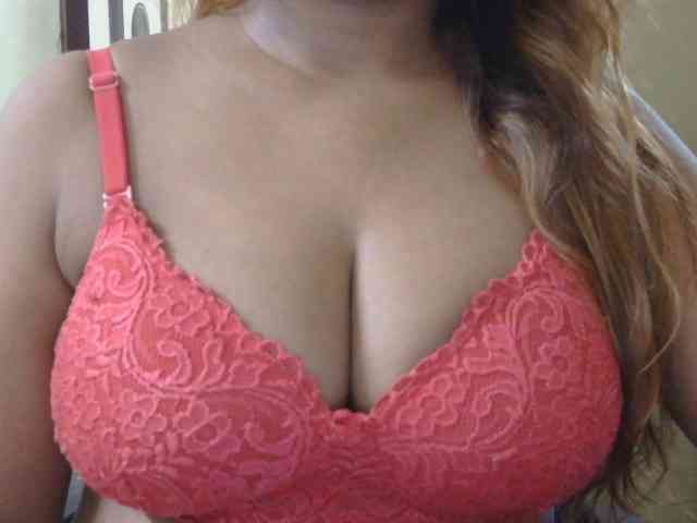 Kanika1 webcam