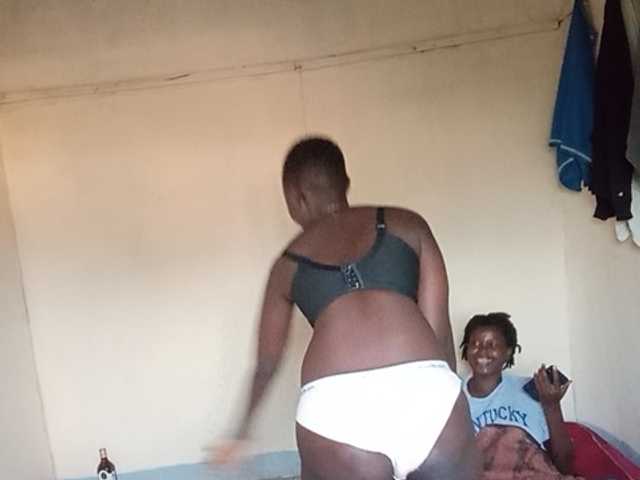 Hottiebae live webcam show