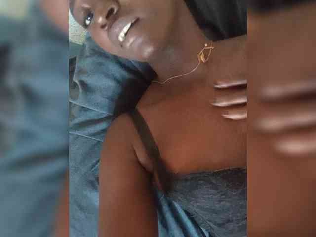 Hottiebae webcam