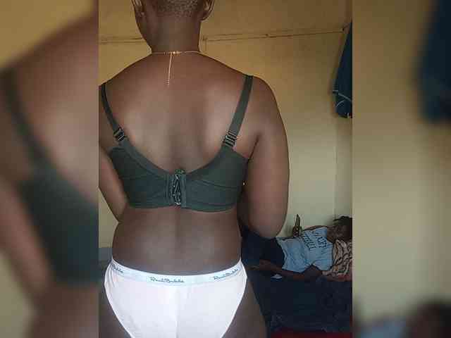 Hottiebae webcam
