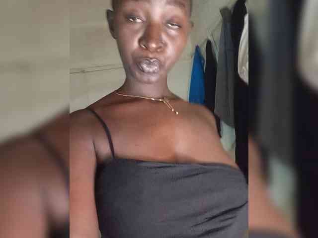 Hottiebae webcam