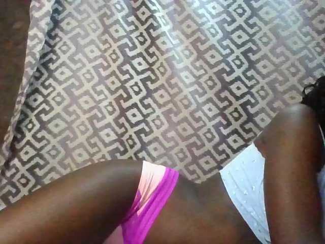cocopinkk live cam on BongaCams