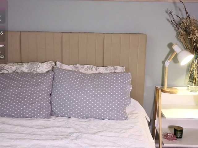 oliviakiiss live cam on BongaCams