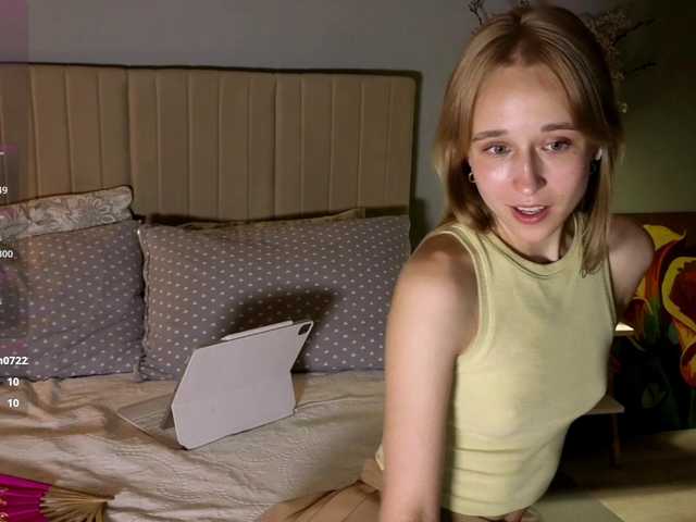 oliviakiiss live cam on BongaCams