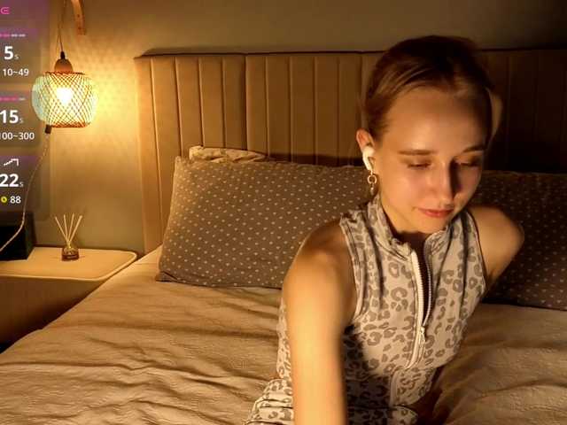 oliviakiiss live cam on BongaCams