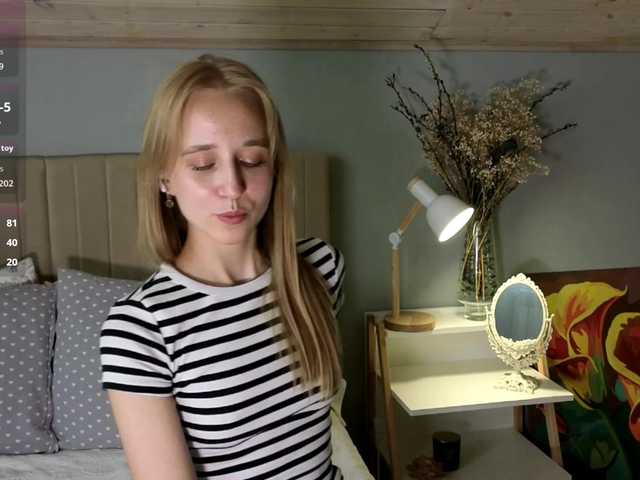 oliviakiiss live cam on BongaCams