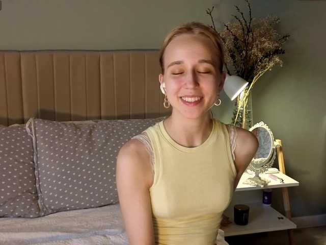 oliviakiiss live cam on BongaCams