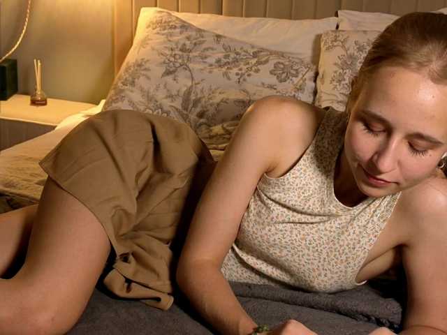 oliviakiiss live cam on BongaCams