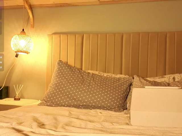 oliviakiiss live cam on BongaCams