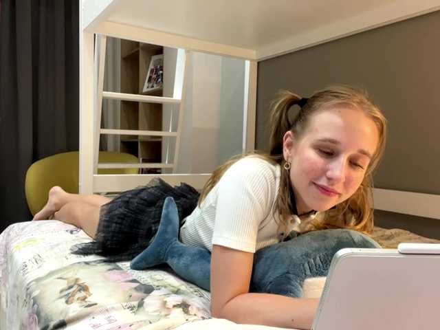 oliviakiiss live cam on BongaCams