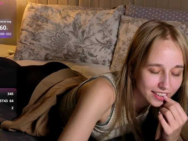 oliviakiiss live cam on BongaCams
