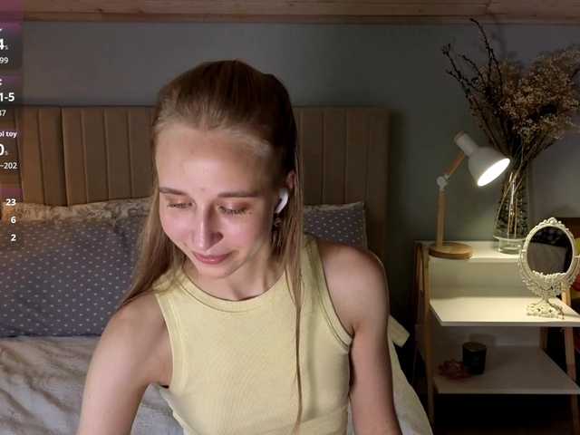 oliviakiiss live cam on BongaCams
