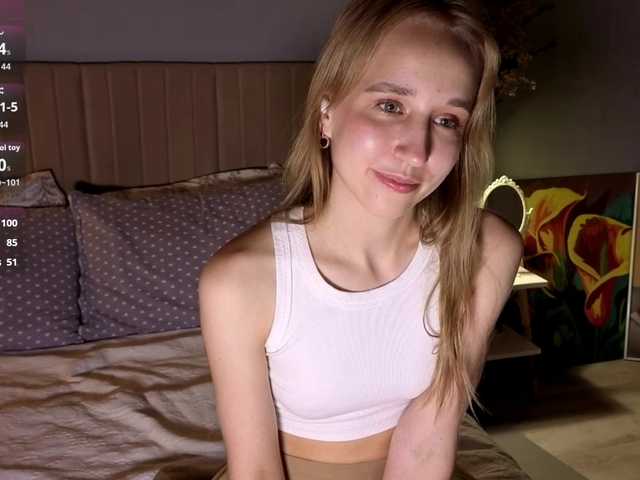oliviakiiss live cam on BongaCams
