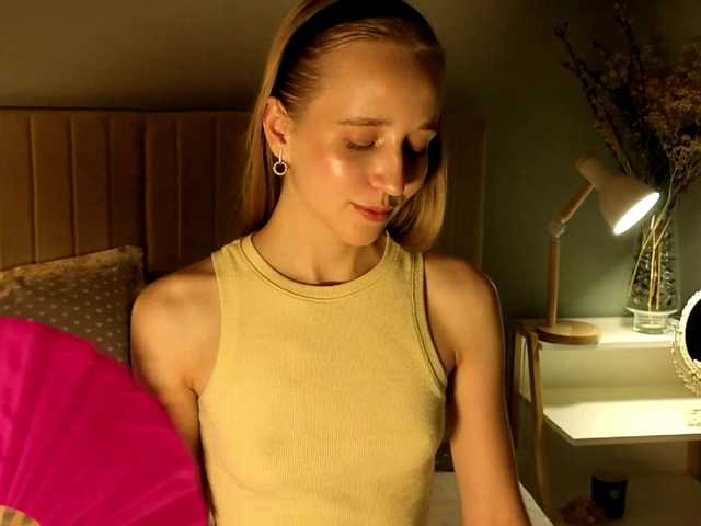 oliviakiiss live cam on BongaCams
