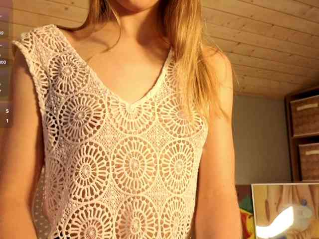 oliviakiiss webcam