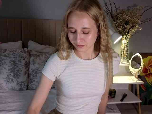 oliviakiiss webcam