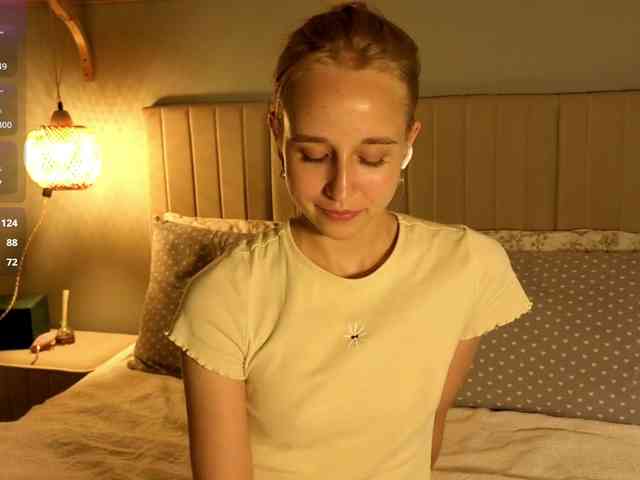 oliviakiiss webcam
