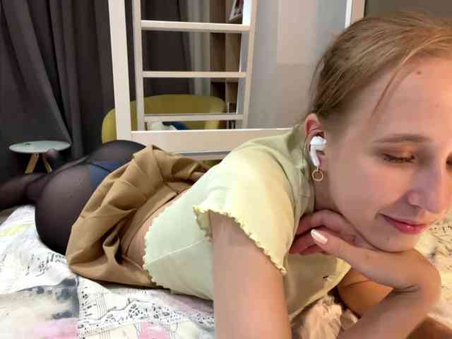 Oliviakiiss - Girl 