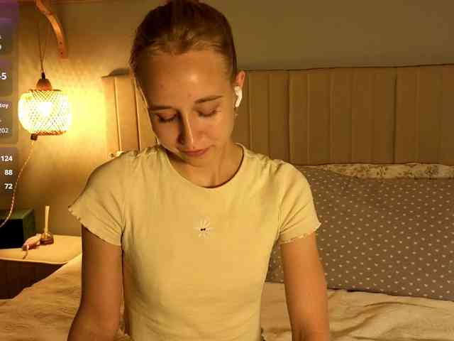 oliviakiiss webcam