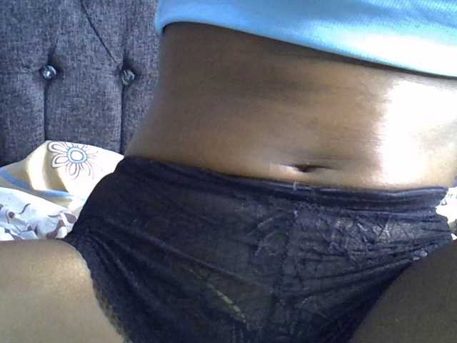 Midnightmusee live cam on BongaCams