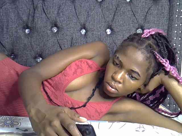 Midnightmusee webcam