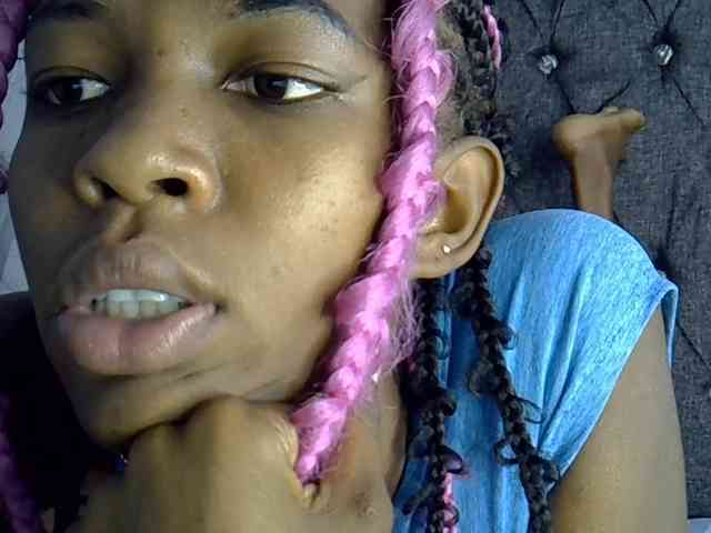 Midnightmusee webcam