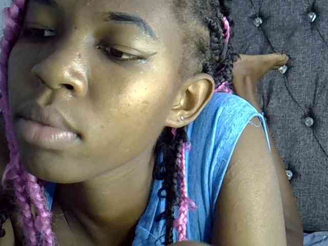 Midnightmusee webcam