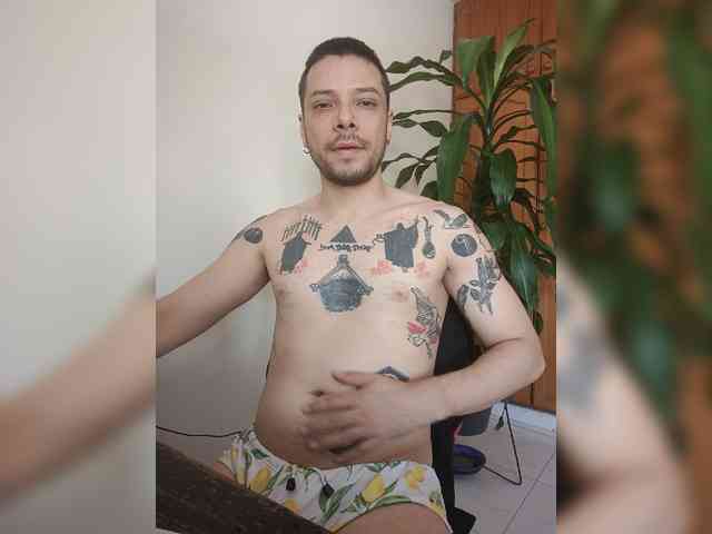 Roccospiaa Live Webcam on BongaCams