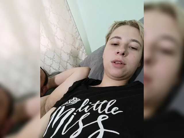 Gussie-Bridie live cam on BongaCams