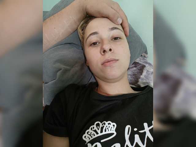 Gussie-Bridie live cam on BongaCams