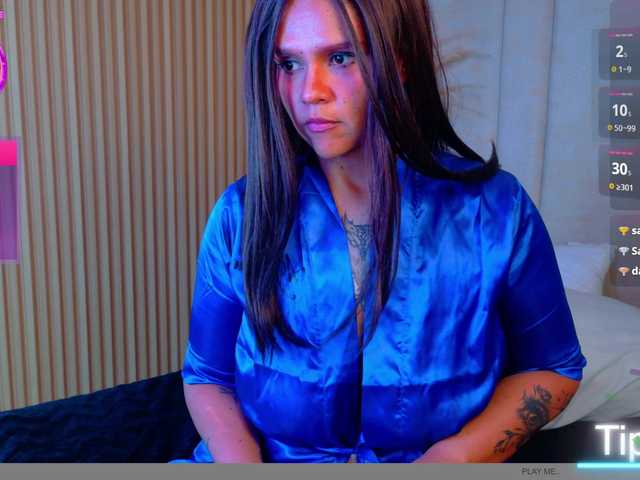 Sara-Cruzz1 live cam on BongaCams