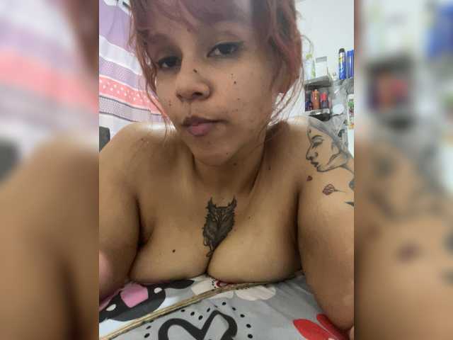 Sara-Cruzz1 live webcam show