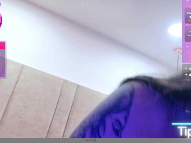 Sara-Cruzz1 live cam on BongaCams