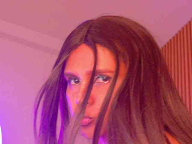 Sara-Cruzz1 webcam