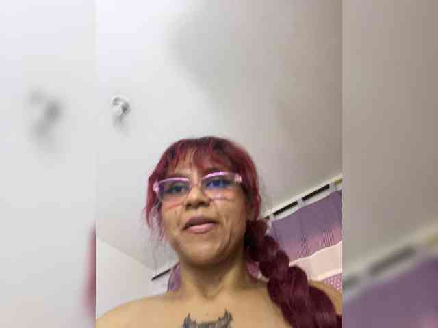 Sara-Cruzz1 webcam