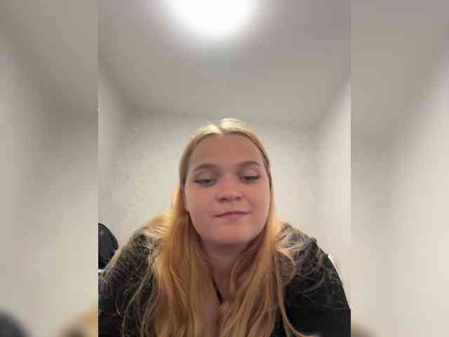 Pykish Sex Cam Show