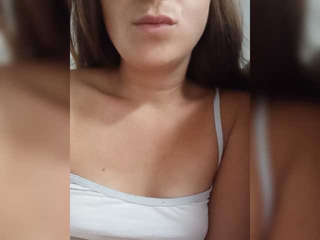 Araaaaa-1 live cam on BongaCams
