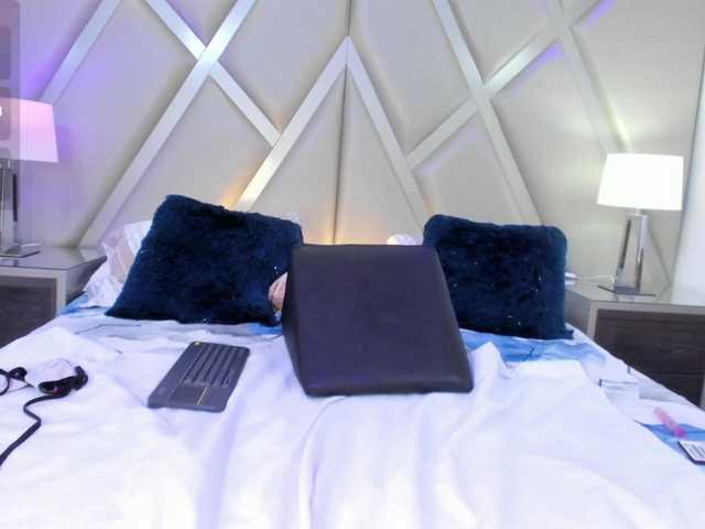 VanyaBlake live cam on BongaCams