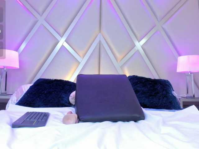 VanyaBlake live cam on BongaCams
