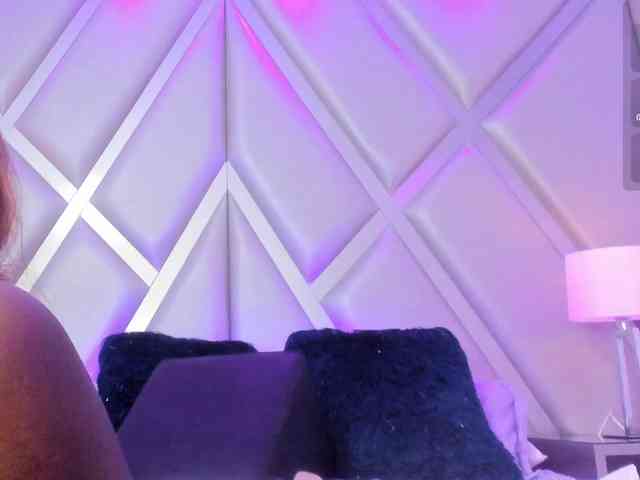 VanyaBlake webcam