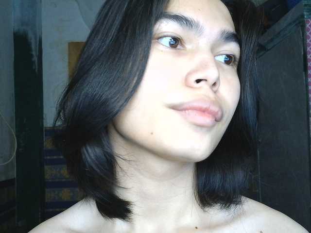 asianprettyboi live cam