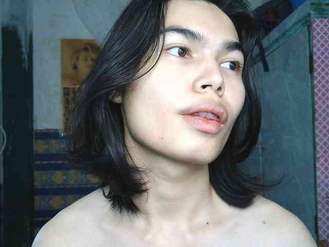 asianprettyboi