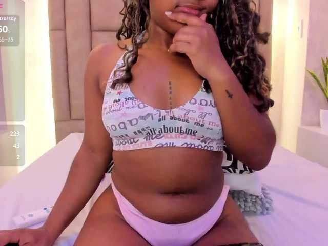AmyRuiiz live cam on BongaCams
