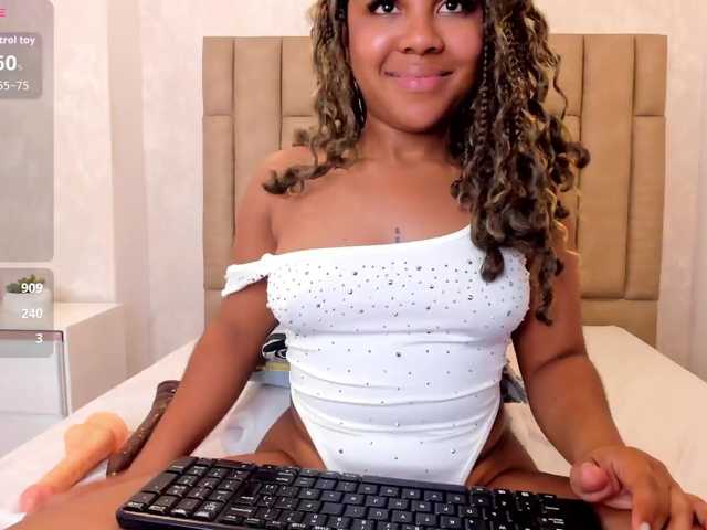 AmyRuiiz live cam on BongaCams