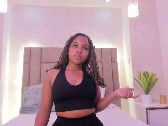 AmyRuiiz webcam