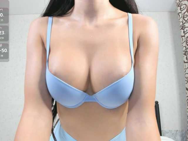 jennymoore live cam on BongaCams